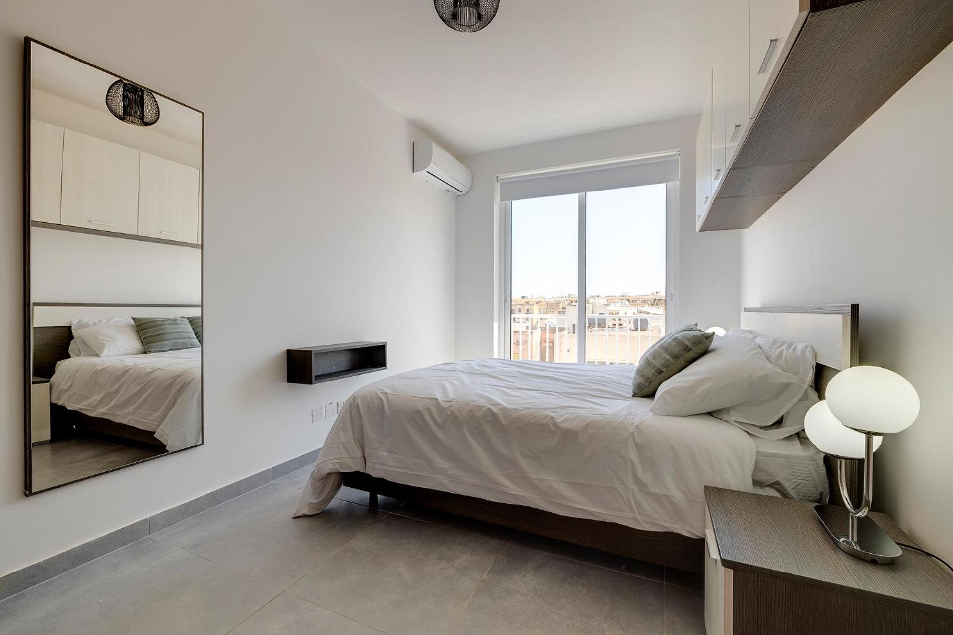 Stunning 2Br Holiday Penthouse In Central 슬리에마 외부 사진