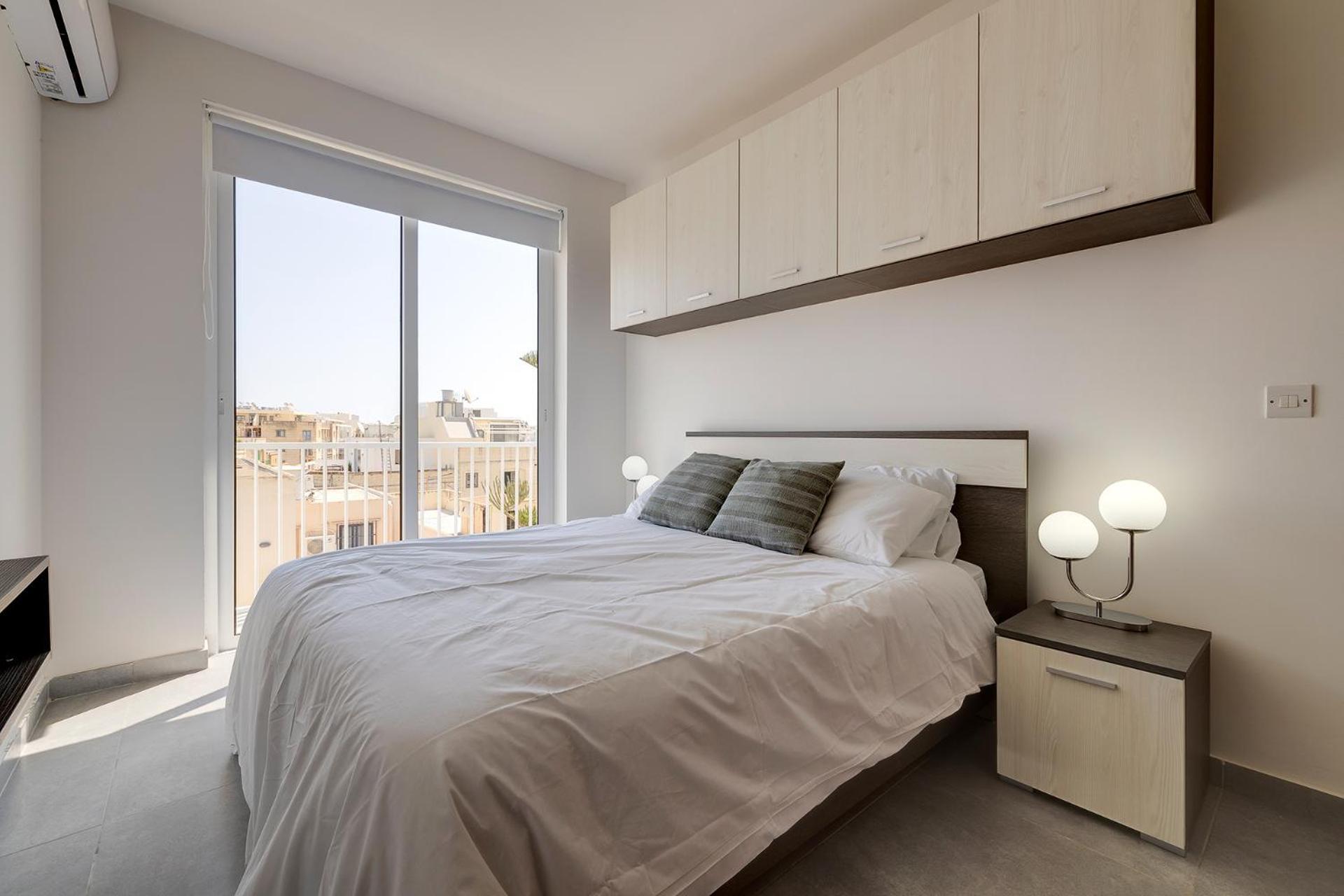 Stunning 2Br Holiday Penthouse In Central 슬리에마 외부 사진