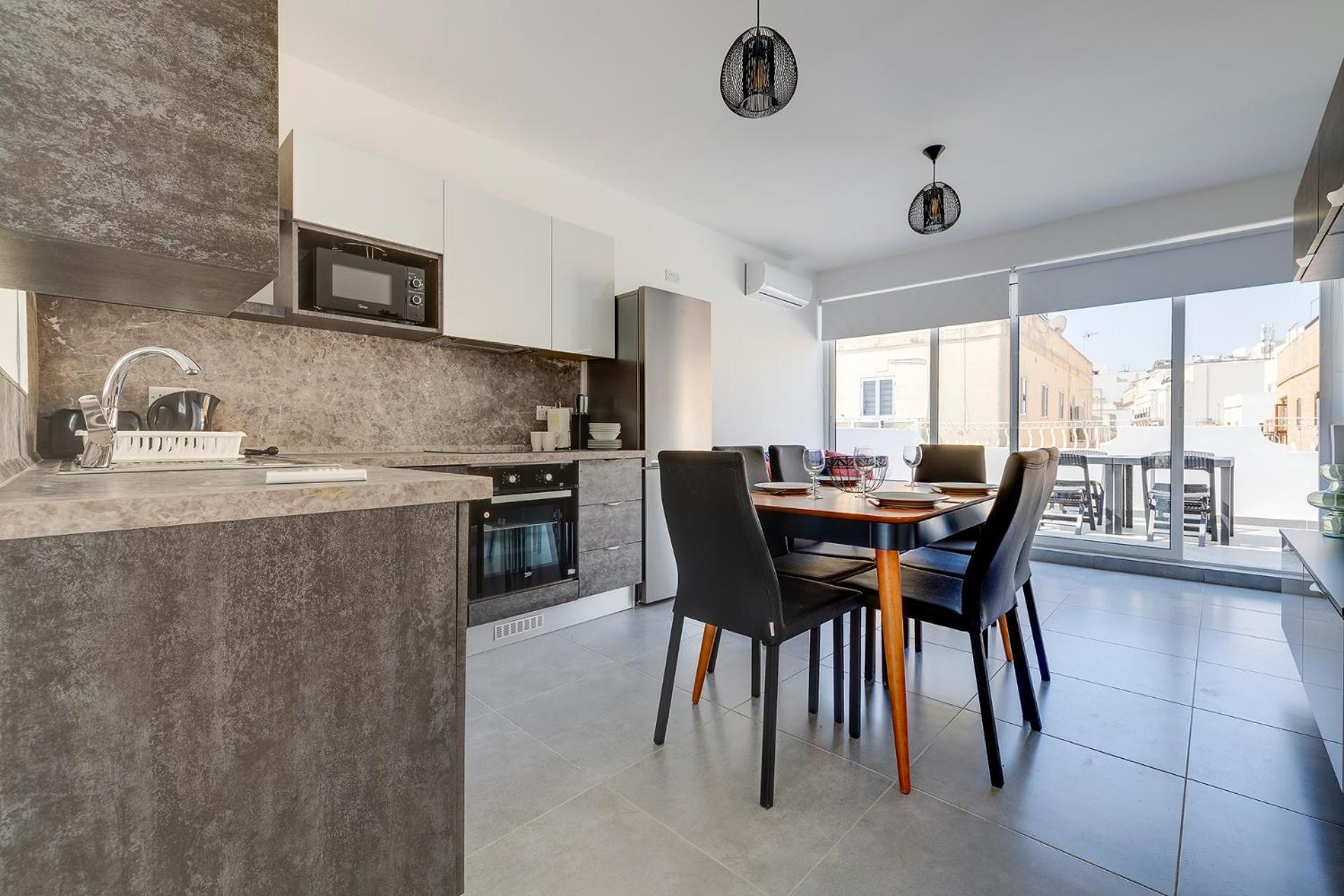 Stunning 2Br Holiday Penthouse In Central 슬리에마 외부 사진